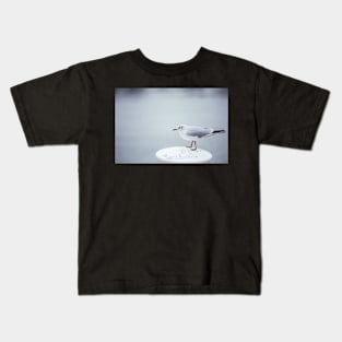 Seagull on bollard Kids T-Shirt